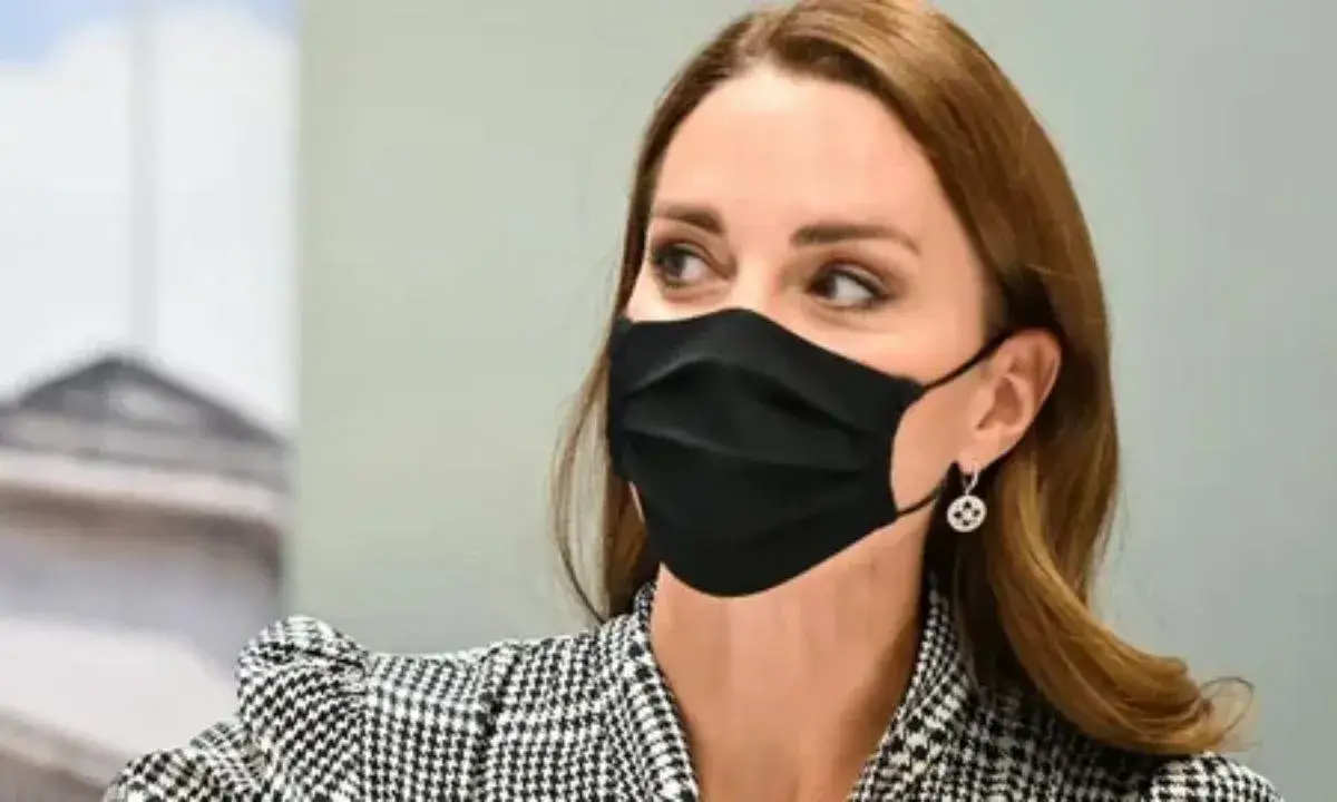 Daniela Elser: Career, Biography, and Impact on Royal Commentary